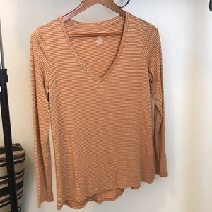 American Eagle long sleeve shirt